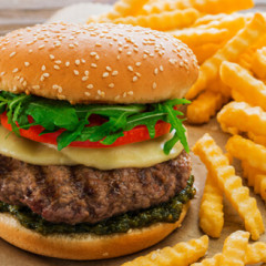 Meal Burger Pesto Italiano with fries and burger sauce
